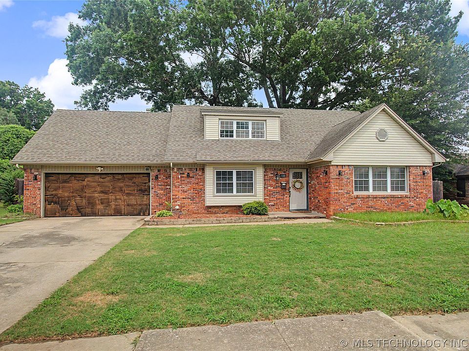 1st image of 408 Rodman Cir