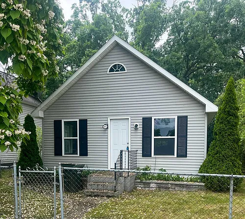 1833 Continental St Photo 1