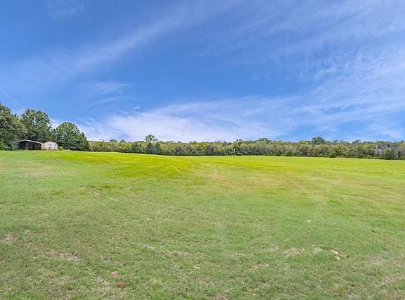2nd image of 120 Vz County Road 3519