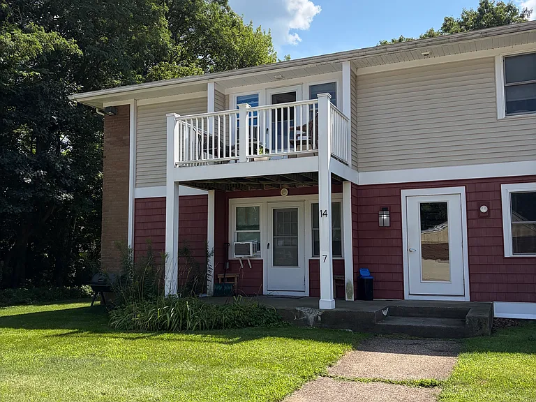 300 Hinesburg Rd #14 — Photo 1