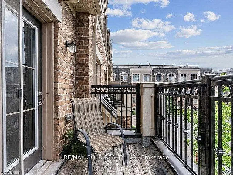 2441 Greenwich Dr #94 — Photo 11