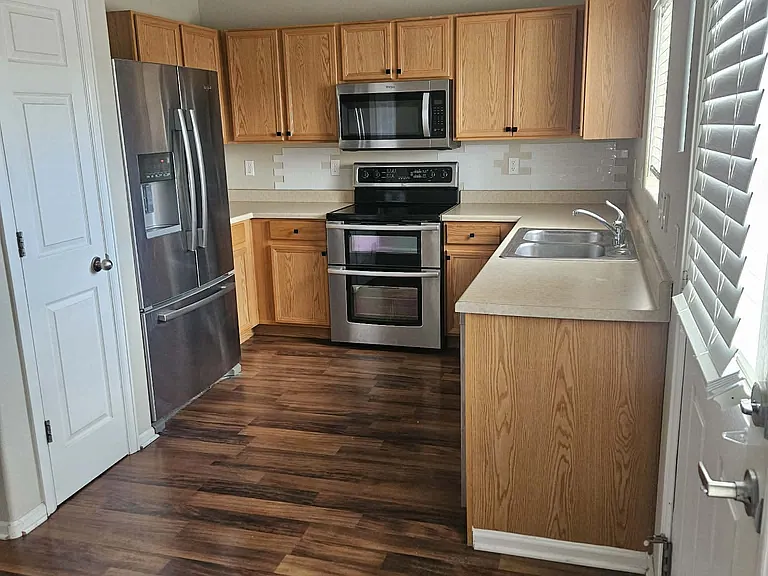 2729 Tumblewood Grv — Photo 1