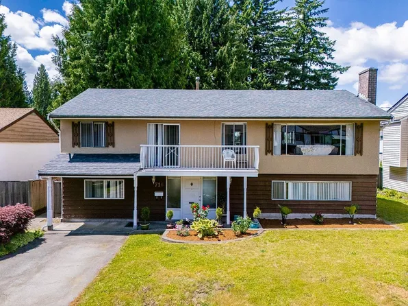 716 Colinet St, Coquitlam, BC V3J 4X8