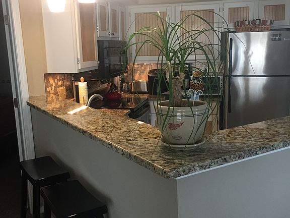 Kitchen, Customized lighting