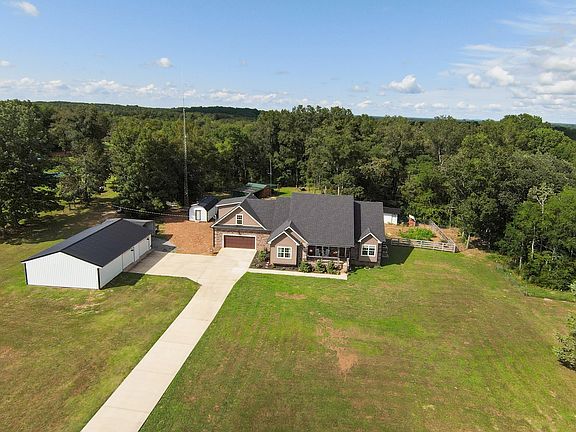 2nd image of 1578 S Berlin Rd