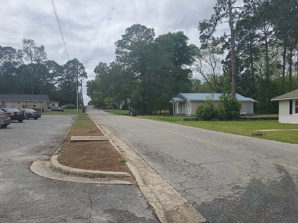 2nd image of 244 E Jackson Ave