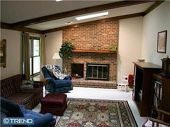1st image of 9 Danbury Ct