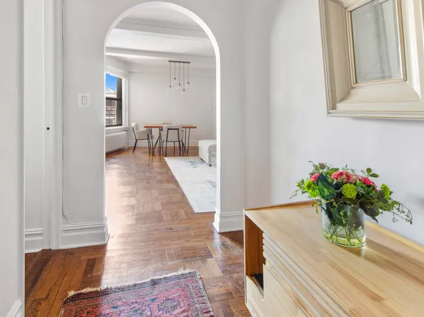 35 West 92nd Street image 2 of 9