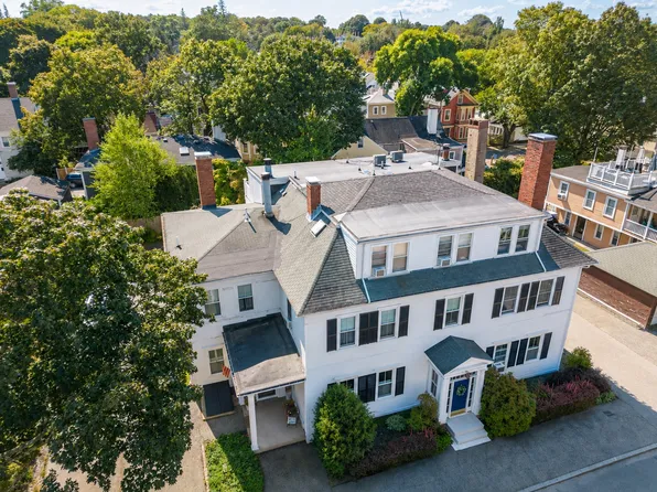 6 Orange St APT 4, Newburyport, MA 01950