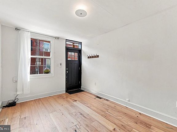 4th image of 113 Titan St