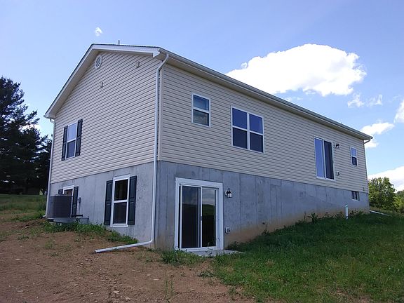 2nd image of 2651 Taulton Ln