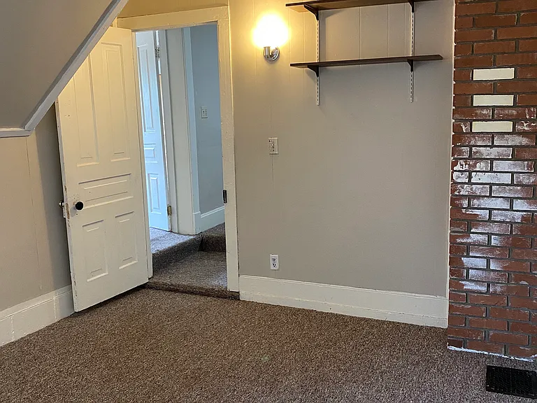 520 N Water St — Photo 14