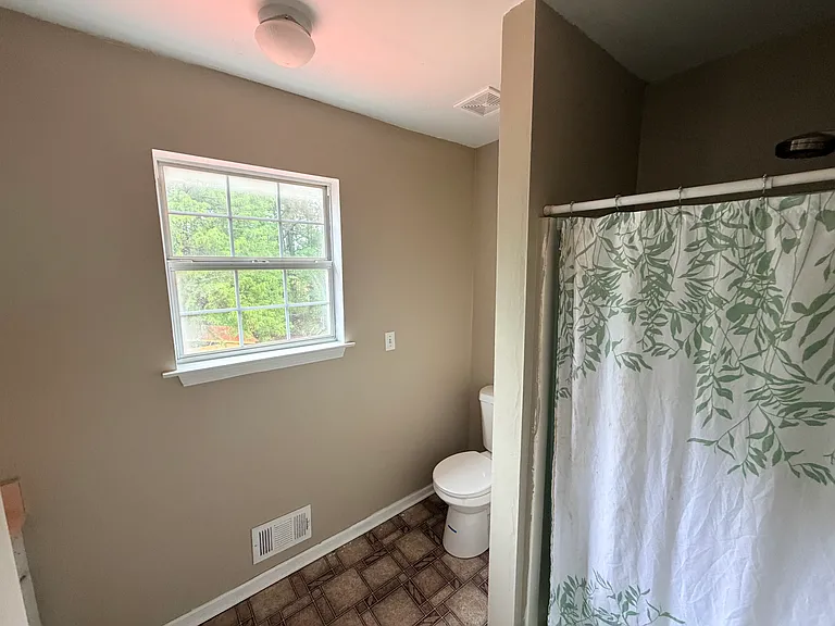 1392 Bucksnort Rd — Photo 3