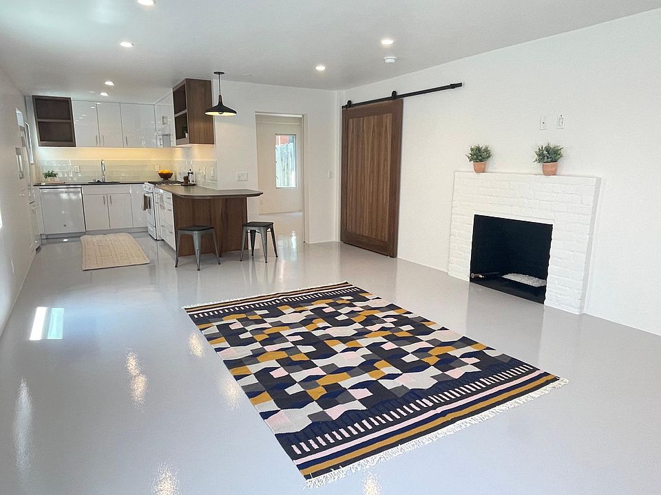 1st image of 5007 College View Ave #B