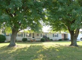 60881 Armstrong Centerville Rd, Jacobsburg, OH 43933