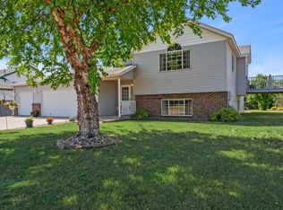630 Acacia Dr S, Annandale, MN 55302