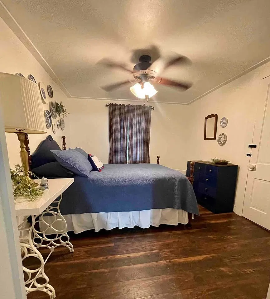 2 bed, $850 — Photo 4