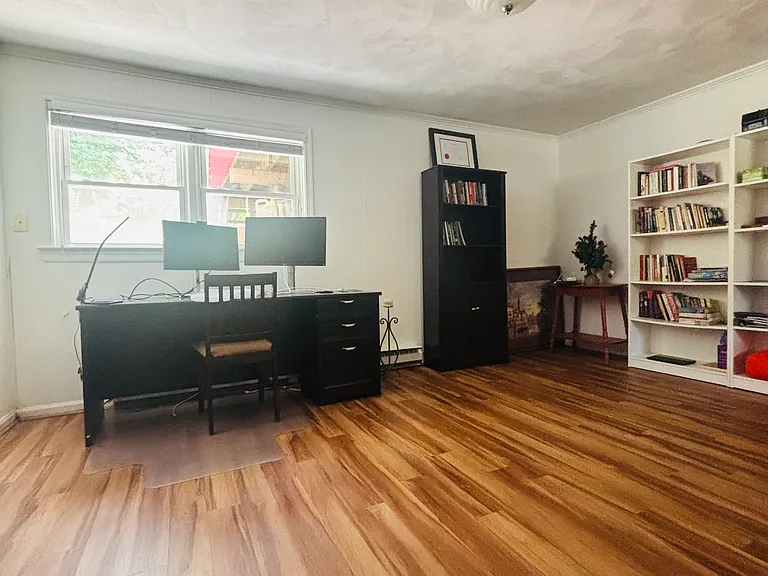 2703 Tall Oaks Dr — Photo 3