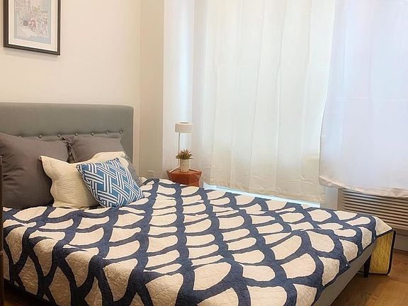 5th image of 1229 Putnam Ave APT 1