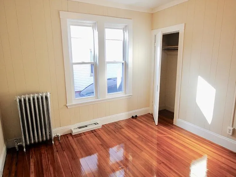 139 E Cottage St #3 — Photo 6