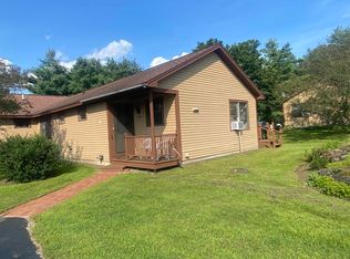 99 Brooklyn Hts 0099-UNIT 6, Morrisville, VT 05661