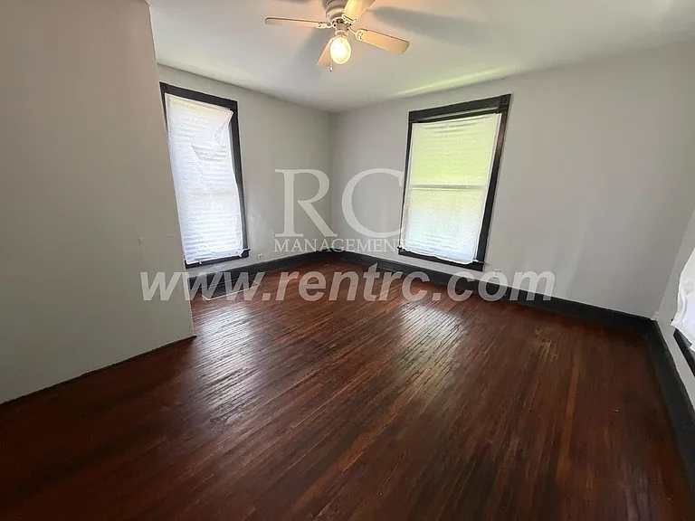 314 Porter St — Photo 10