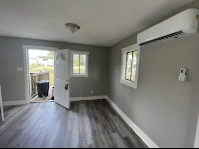 206 Ferry St #2 — Photo 9