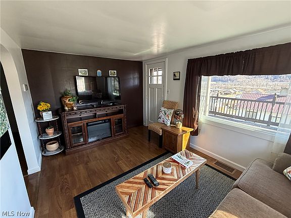 5th image of 1205 Hukill St