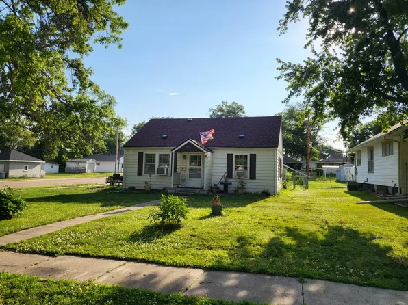 901 N 12th St, Beatrice, NE 68310