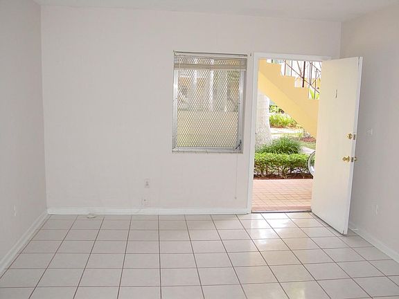 4th image of 1258 Alhambra Cir #1