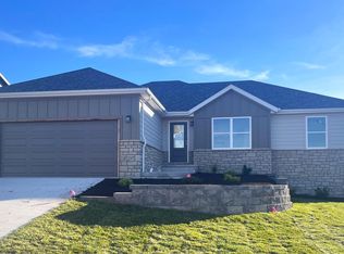 1670 E Charlton St, Republic, MO 65738