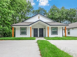 408 W 6th St #2, Bonham, TX 75418