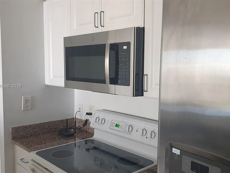 1155 Brickell Bay Dr #3007 — Photo 9