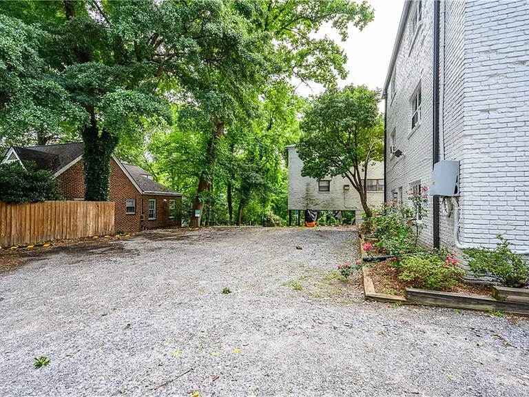 880 Saint Charles Ave NE #5 — Photo 11
