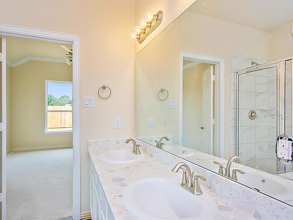 5th image of 6209 Patton Ln