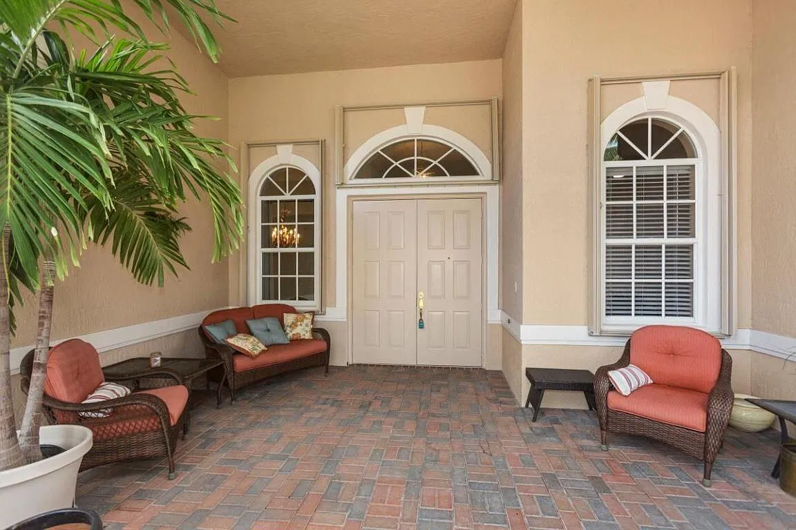 4 bed, 3.0 bath, 3120 sqft, $6,200 — Photo 3