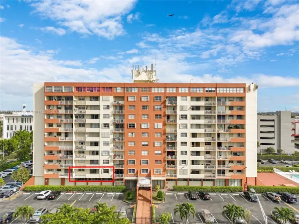 4675 W 18th Ct APT 204, Hialeah, FL 33012