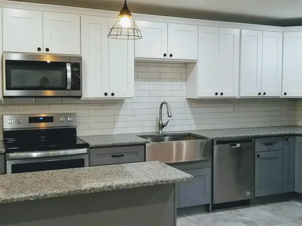 7935 Leonard St, Philadelphia, PA 19152