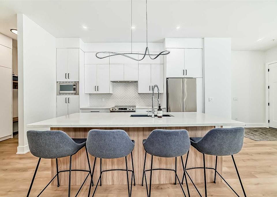 1st image of 3512 W 15th St SW #3