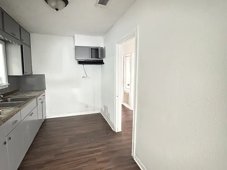 253 N Carolina St — Photo 8