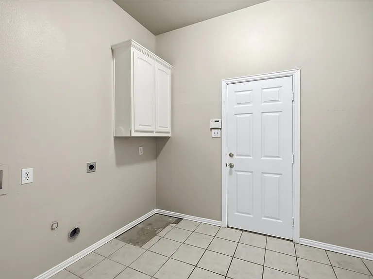 944 Hedgcoxe Rd — Photo 21