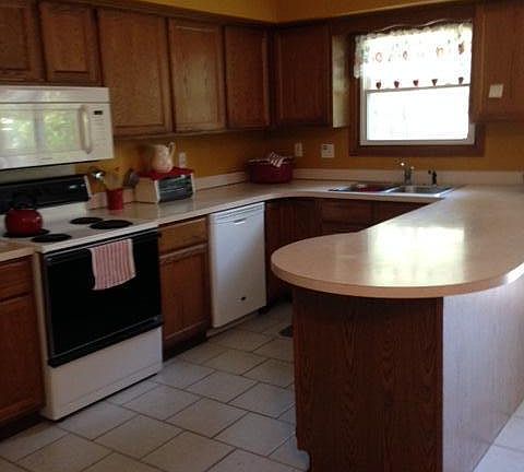 5th image of 148 Surry Oak Dr