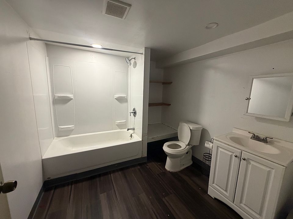 2nd image of 1526 2nd Ave APT 1