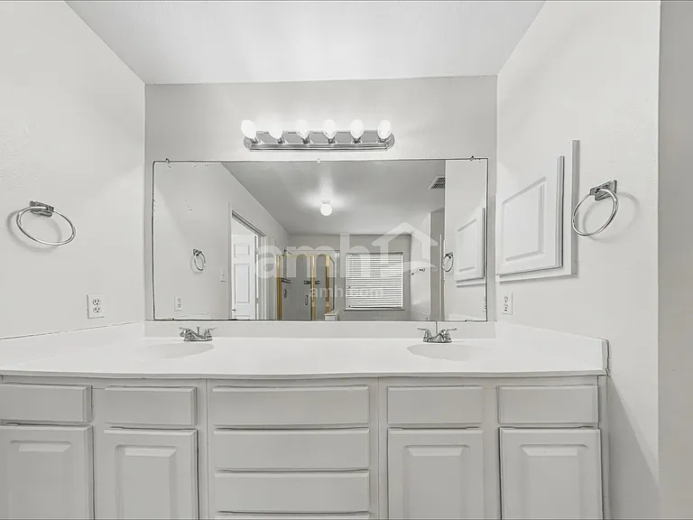 1135 Trinity Trl — Photo 14