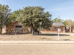 1819 Jefferson St, Plainview, TX 79072