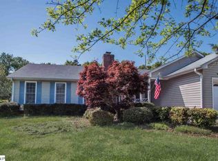 8 Belcross Ct, Simpsonville, SC 29681