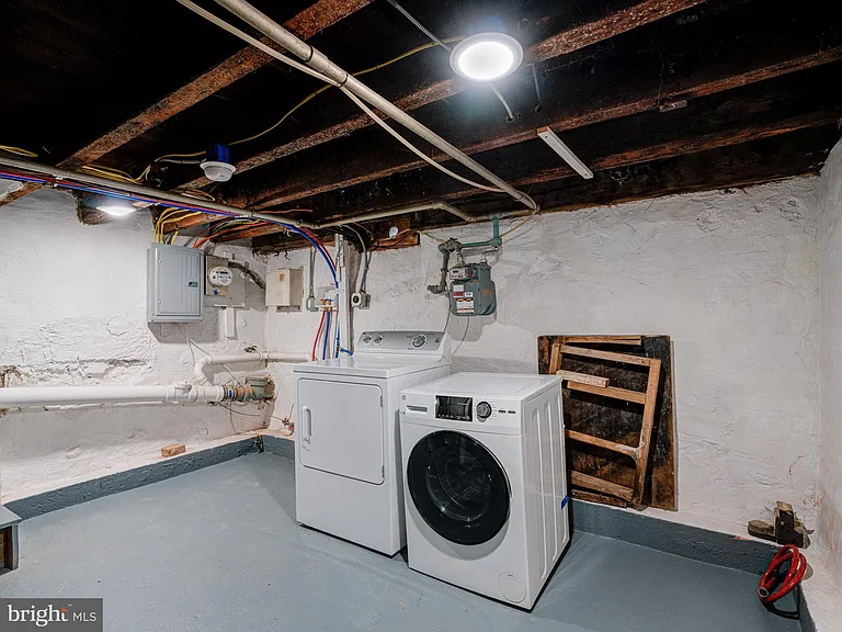 704 Miller St — Photo 21