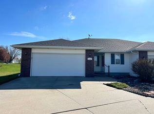1114 Jonathan Cir, Norfolk, NE 68701