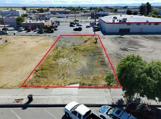 1148 O St, Firebaugh, CA 93622
