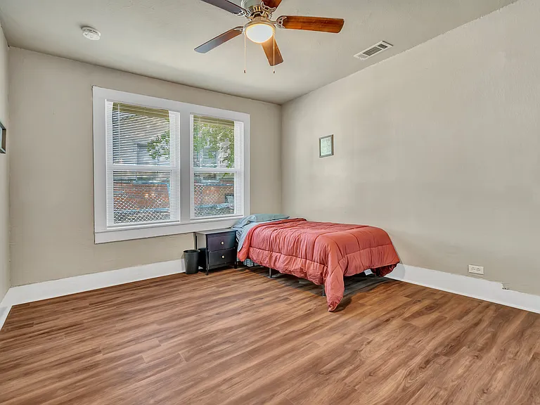 216 Jack Borden Way — Photo 4